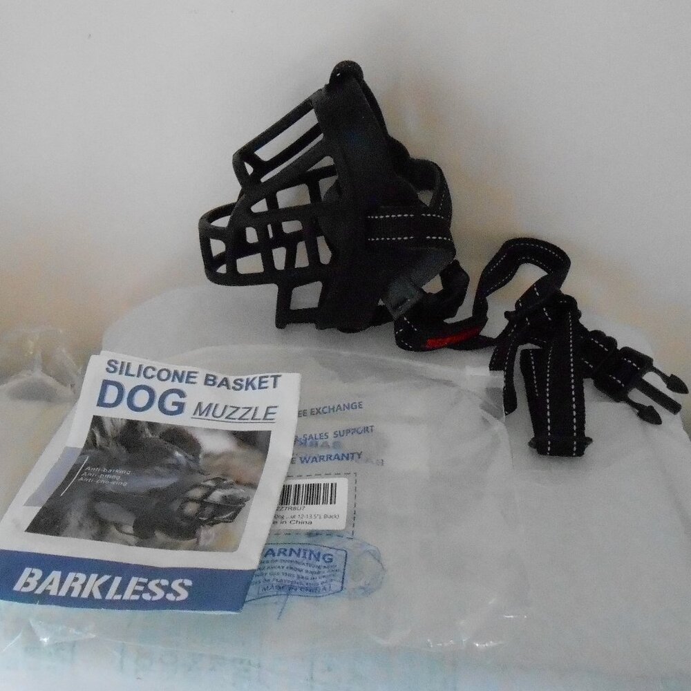 Barkless Black Silicone Basket Dog Muzzle Adjustable Strap 12-13.5"-New In Pkg